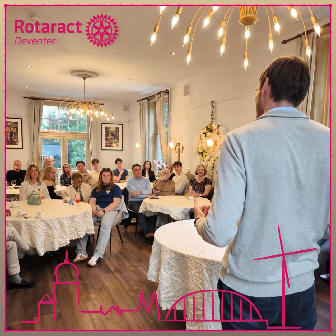 Rotaract Lennart presentatie bij Rotary Haaksbergen